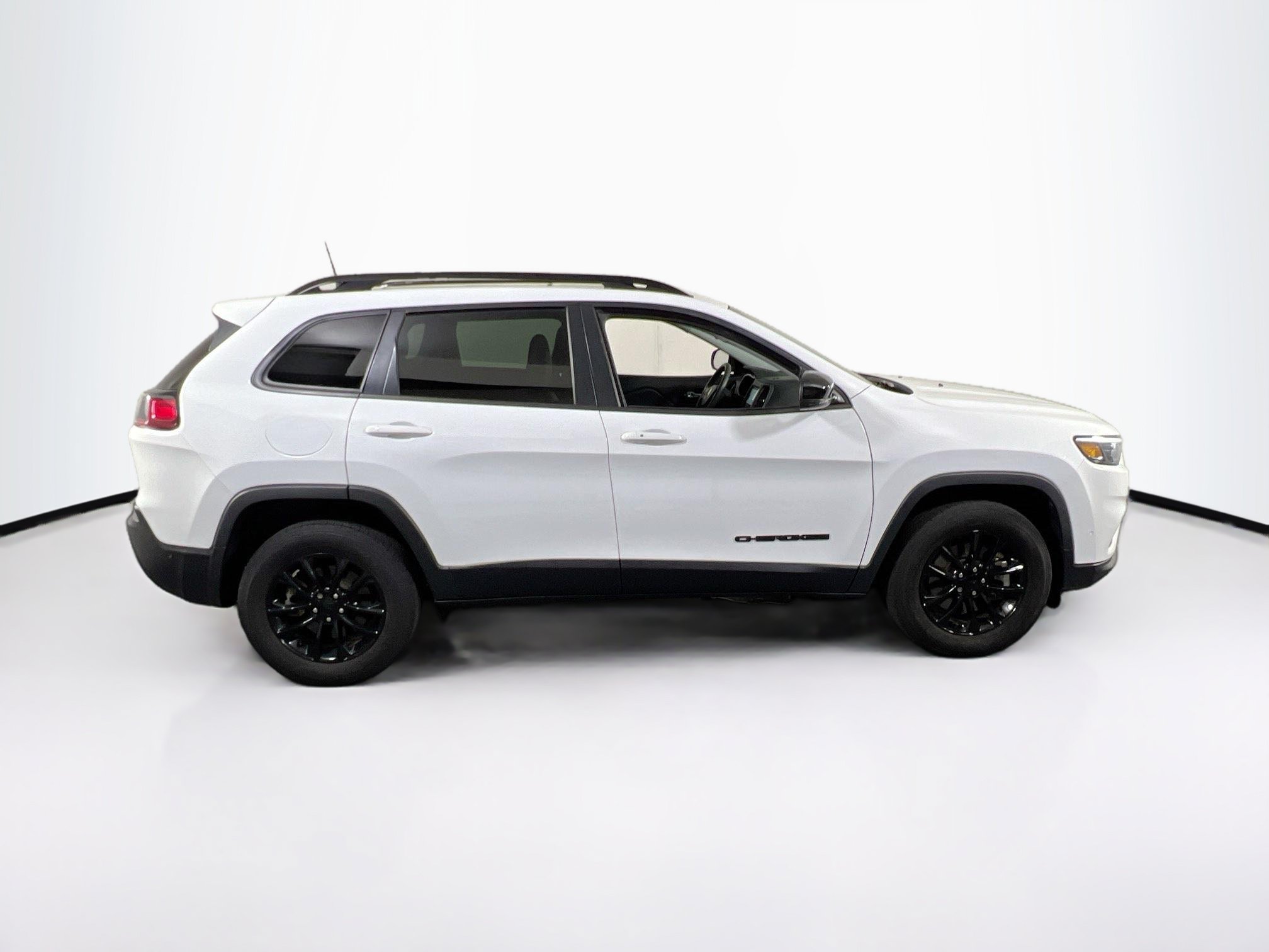 Used 2023 Jeep Cherokee Altitude Lux w/ Lux Elite Package AWD/4WD image 4