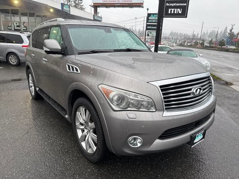 Used 2011 INFINITI QX56 4WD w/ Deluxe Touring Pkg image 11