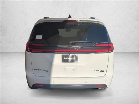 New 2026 Chrysler Pacifica Limited w/ S Appearance Package image 8