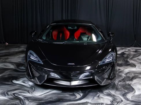Used 2017 McLaren 570S Coupe RWD image 10