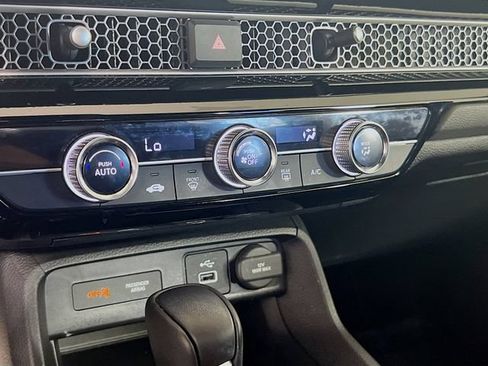 Used 2022 Honda Civic Sport image 15