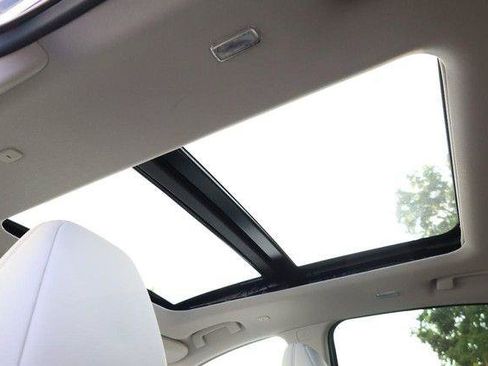 Used 2025 Nissan Murano SL AWD/4WD image 10