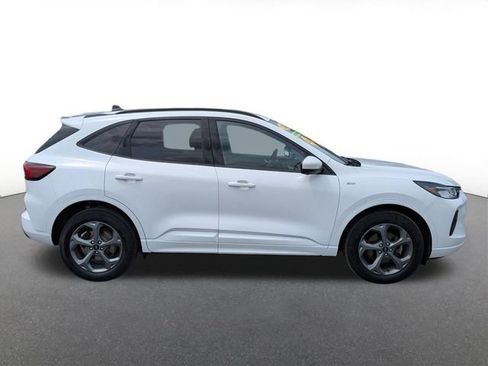 Certified 2023 Ford Escape ST-Line Select w/ Tech Pack #2 AWD/4WD image 2