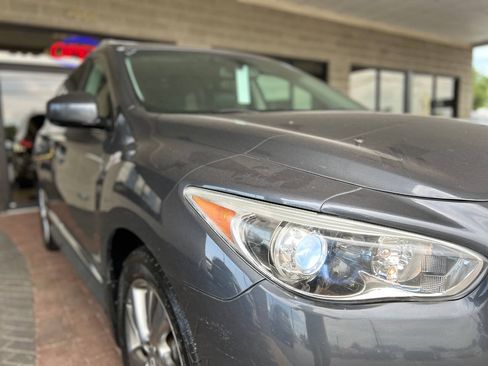 Used 2013 INFINITI JX35 AWD w/ Premium Pkg image 24