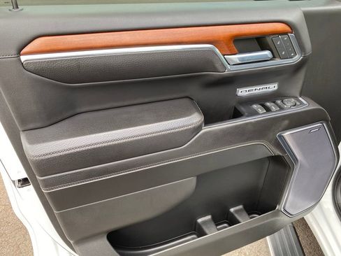Used 2022 GMC Sierra 1500 Denali image 12