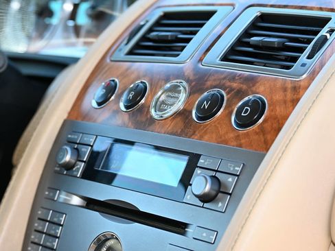 Used 2006 Aston Martin DB9 Volante image 26