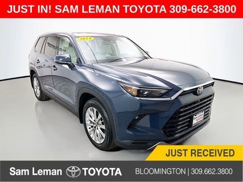 Used 2024 Toyota Grand Highlander AWD image 1