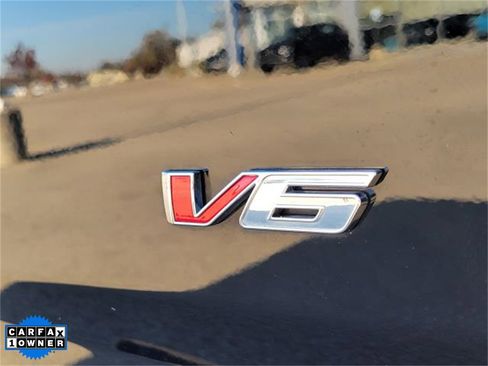 Used 2022 Chevrolet Colorado LT w/ LT Convenience Package image 7