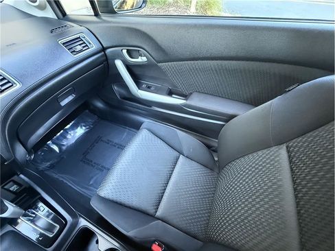 Used 2015 Honda Civic LX image 10