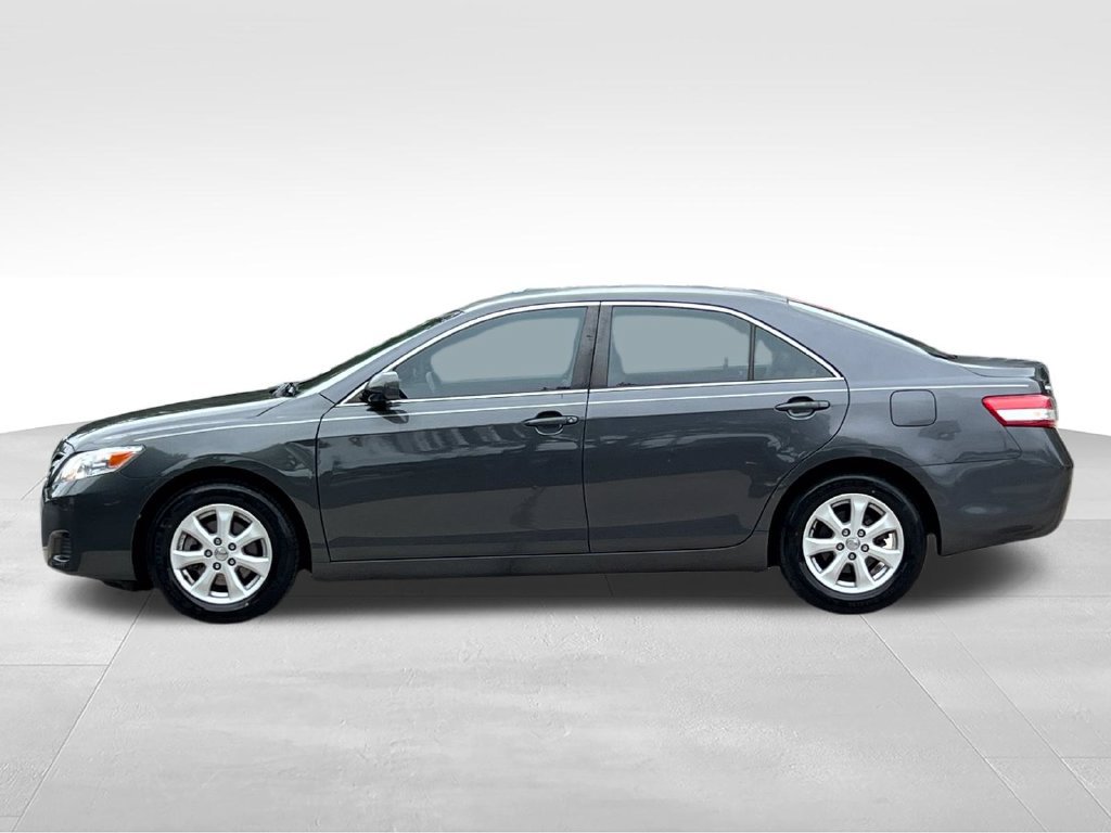 Used 2011 Toyota Camry LE w/ LE Extra-Value Pkg FWD image 14