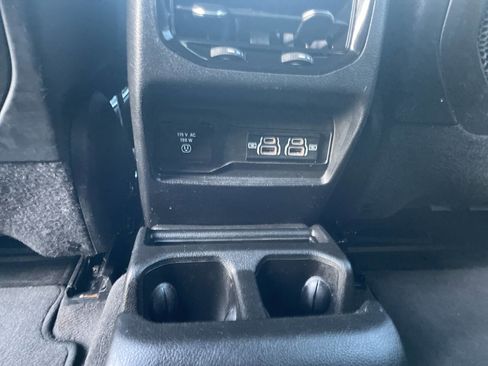 Used 2021 Jeep Grand Cherokee L Limited image 21