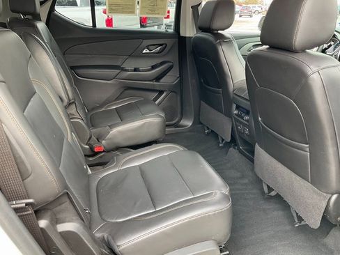 Used 2021 Chevrolet Traverse RS image 21