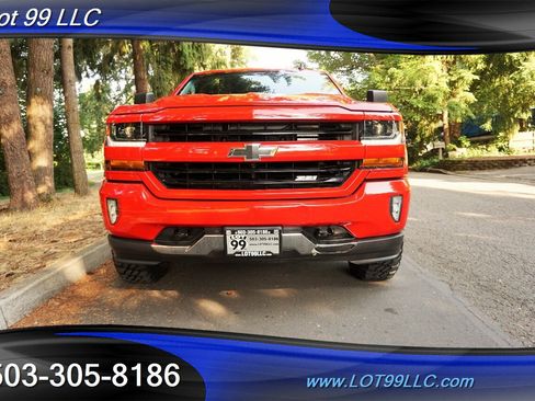 Used 2018 Chevrolet Silverado 1500 LT w/ All Star Edition image 6