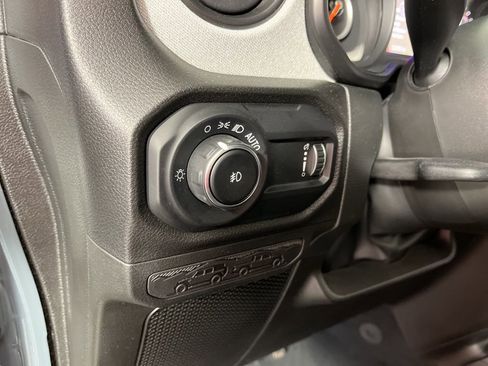 Used 2024 Jeep Wrangler Sport S image 24