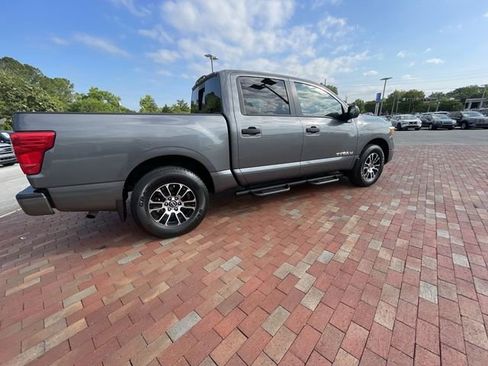 Used 2023 Nissan Titan SV w/ SV Convenience Package RWD image 35