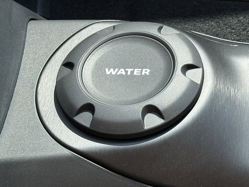 Certified 2024 Porsche 718 Cayman GT4 RS image 32