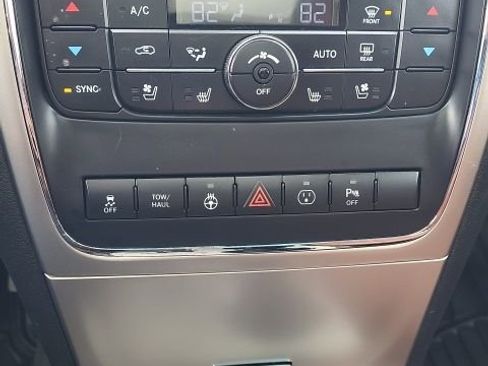 Used 2013 Jeep Grand Cherokee Overland image 13