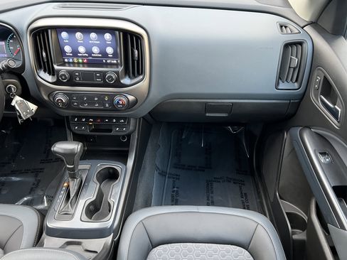 Used 2021 Chevrolet Colorado Z71 w/ Safety Package image 34