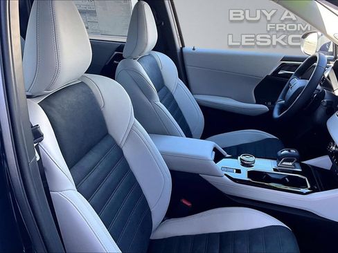 New 2026 Mitsubishi Outlander SE AWD/4WD image 8