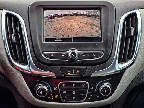 Used 2024 Chevrolet Equinox LT image 20