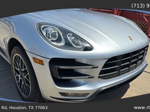 Used 2015 Porsche Macan Turbo image 14