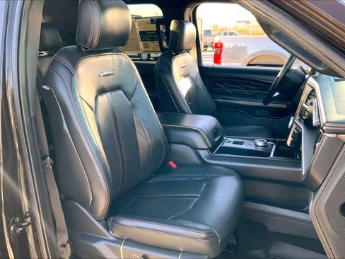 Used 2023 Ford Expedition Max Platinum image 8