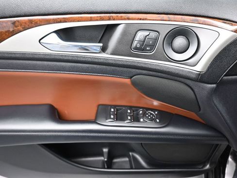 Used 2019 Lincoln MKZ Reserve image 10