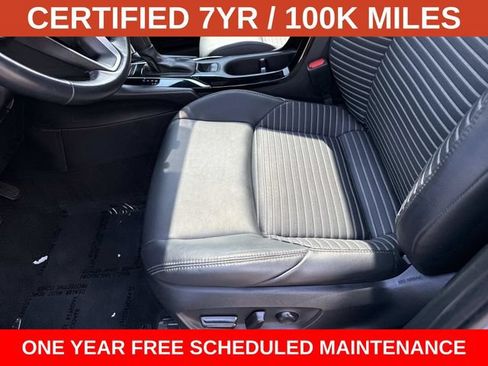 Used 2023 Toyota Corolla Cross AWD Hybrid w/ Convenience Package image 15