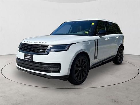 New 2025 Land Rover Range Rover SE image 1