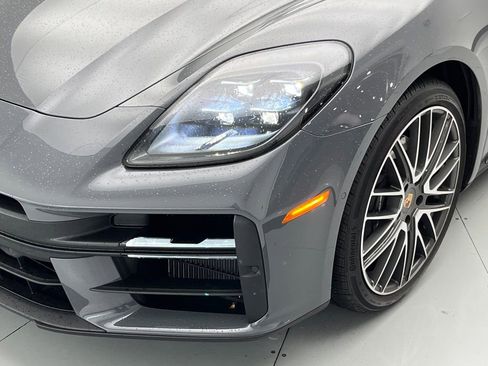 Used 2025 Porsche Panamera 4 image 47