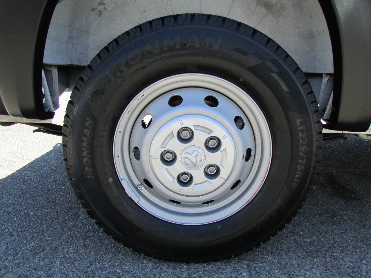 Used 2023 RAM ProMaster 2500 FWD image 10