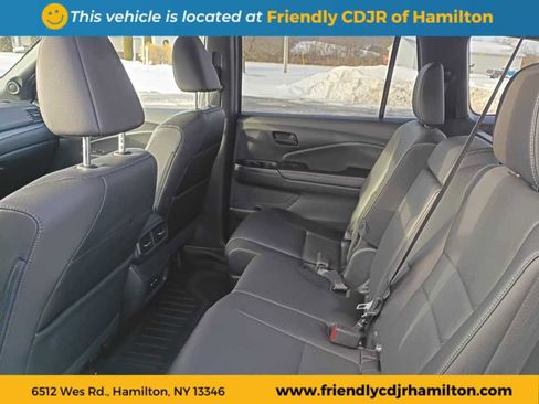 Used 2024 Honda Passport EX-L image 11