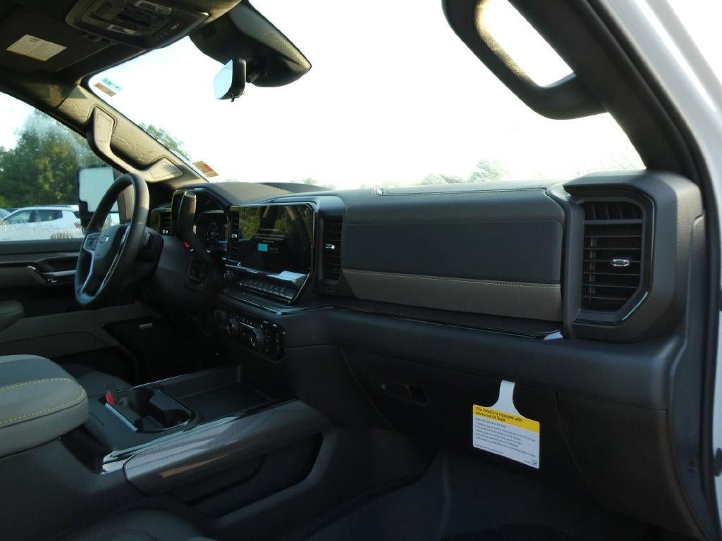 New 2026 Chevrolet Silverado 2500 ZR2 w/ LPO, Dark Essentials Package AWD/4WD image 11