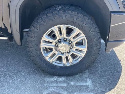 Used 2023 GMC Sierra 2500 Denali w/ Denali Ultimate Package AWD/4WD image 29