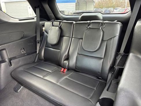 Used 2023 Ford Explorer ST image 12