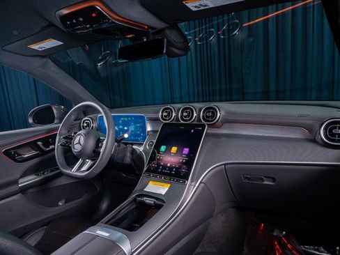 Certified 2026 Mercedes-Benz GLC 300 image 4
