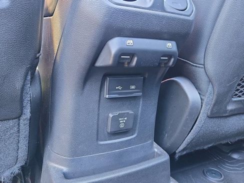 Used 2020 Jeep Wrangler Unlimited Rubicon w/ Steel Bumper Group image 30