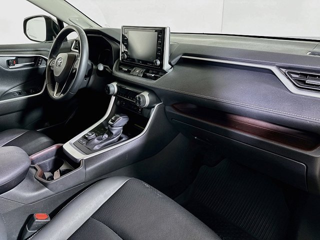 Used 2020 Toyota RAV4 Limited AWD/4WD image 33