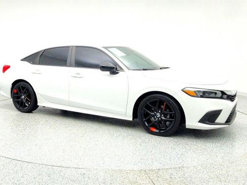 Used 2022 Honda Civic Sport image 3