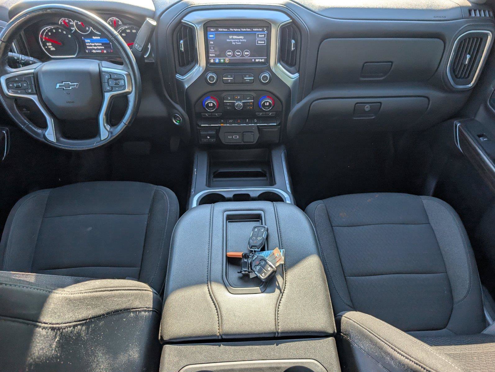 Used 2021 Chevrolet Silverado 1500 RST AWD/4WD image 33