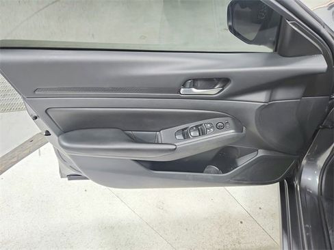 Used 2022 Nissan Altima 2.5 S image 30