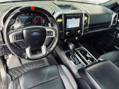 Used 2018 Ford F150 Raptor w/ Equipment Group 802A Luxury AWD/4WD image 5