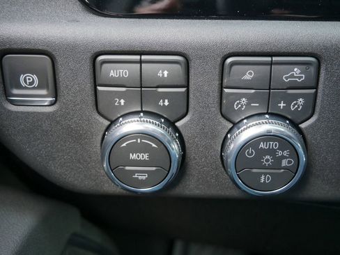 New 2026 GMC Sierra 1500 Elevation w/ Elevation Premium Package image 9