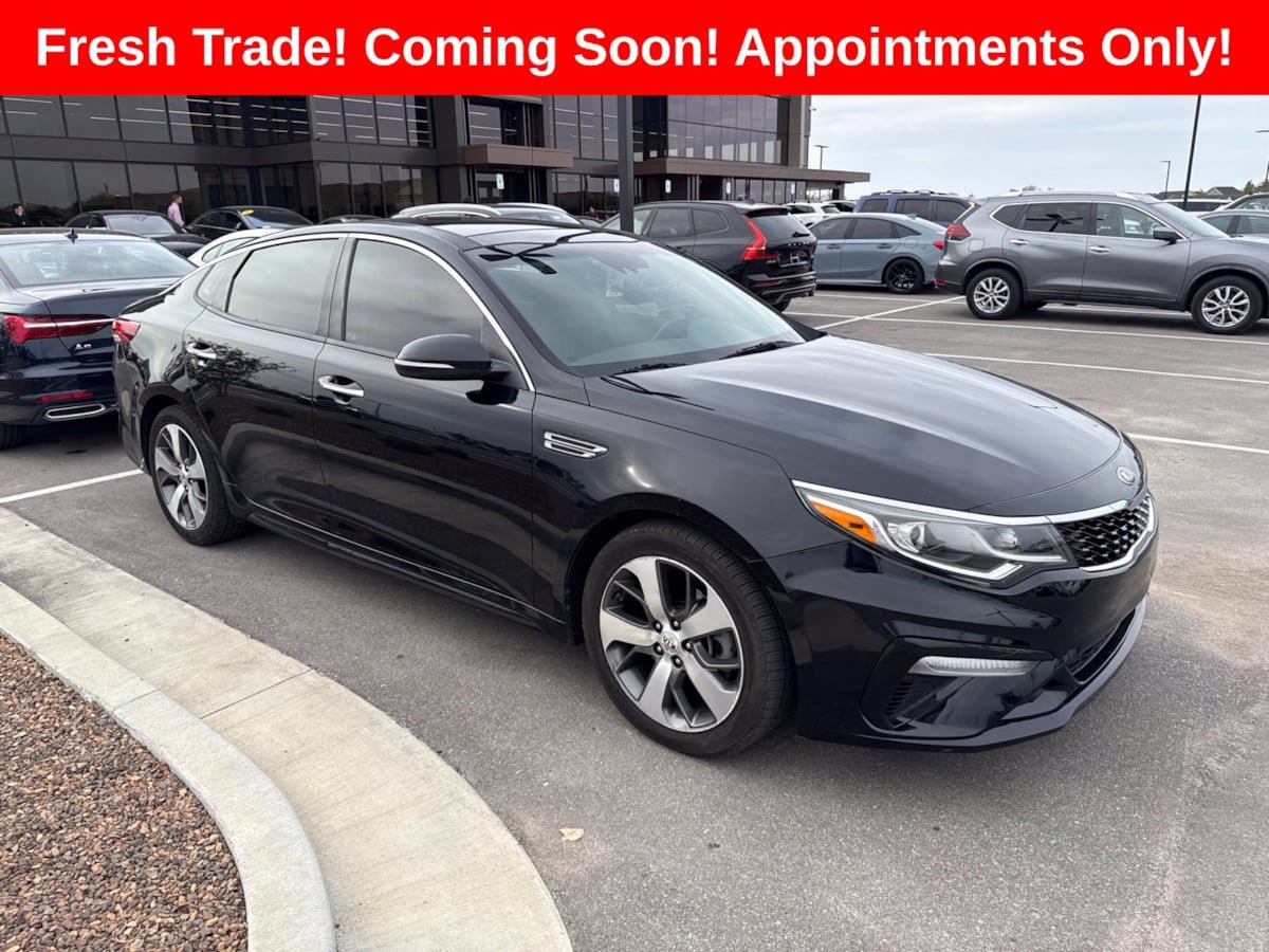 Used 2019 Kia Optima S w/ S Panoramic Sunroof Package FWD image 1