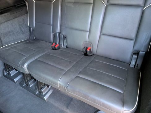 Used 2021 Cadillac Escalade ESV Sport w/ LPO, Illumination Package AWD/4WD image 10