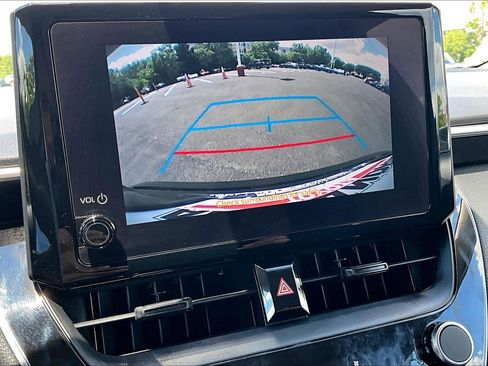 Used 2024 Toyota Corolla LE FWD image 20