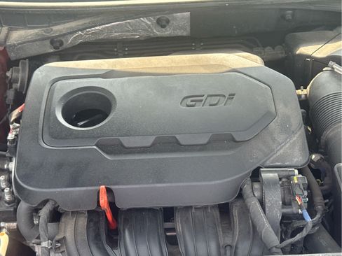 Used 2016 Hyundai Sonata SE w/ Cargo Package FWD image 13