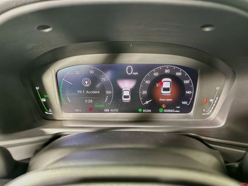 Used 2025 Honda Accord Sport image 19