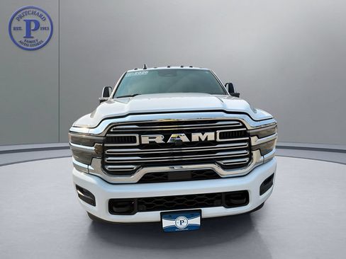 Used 2026 RAM 3500 Laramie AWD/4WD image 2