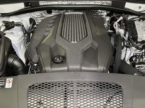 New 2026 Porsche Macan image 24